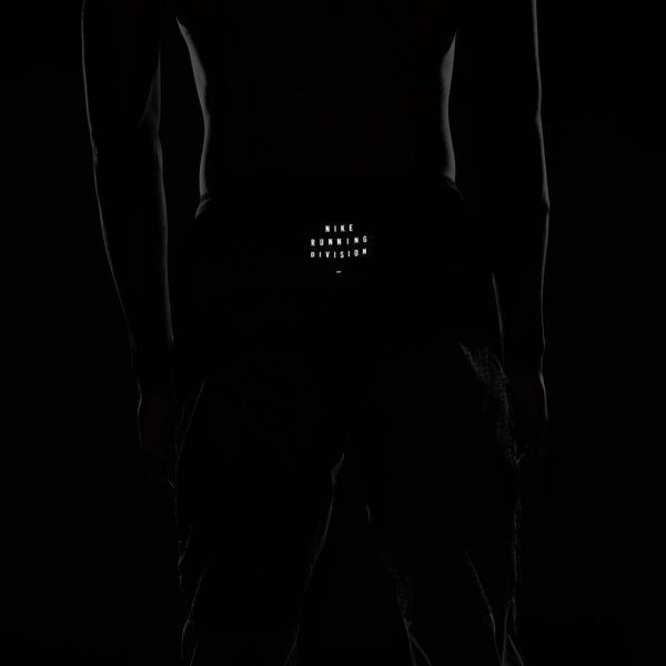 Брюки Nike M NK RUN DVN PHNM ELT PANT DA1290-010 р. S черный