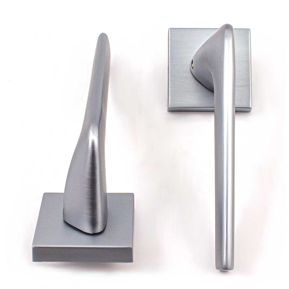 Ручка на розетці Comit Flagman без замикання брашований матовий хром