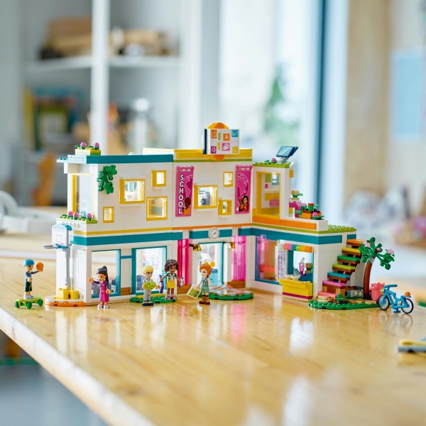 Конструктор LEGO Friends Хартлейк-City Міжнародна школа 41731