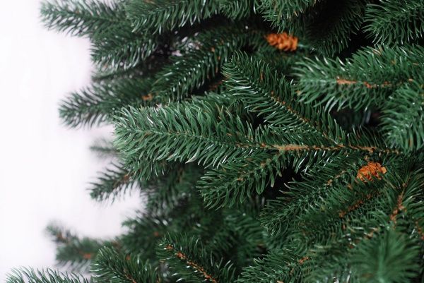 Елка искусственная Линда с шишками 1.8 м литая зеленый 