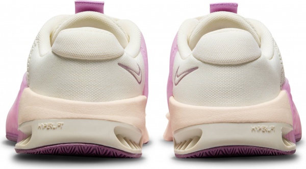 Кросівки Nike NIKE METCON 9 DZ2537-100 р.40,5 бежевий