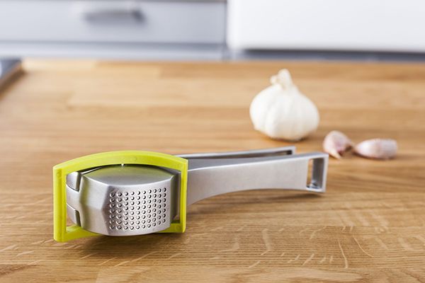 Прес для часнику Garlic Press, метал, пластик Tomorrow's Kitchen