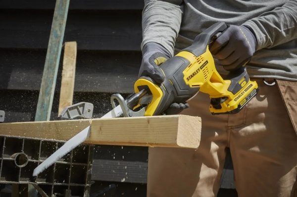 Пила сабельная Stanley FatMax SFMCS300D2K