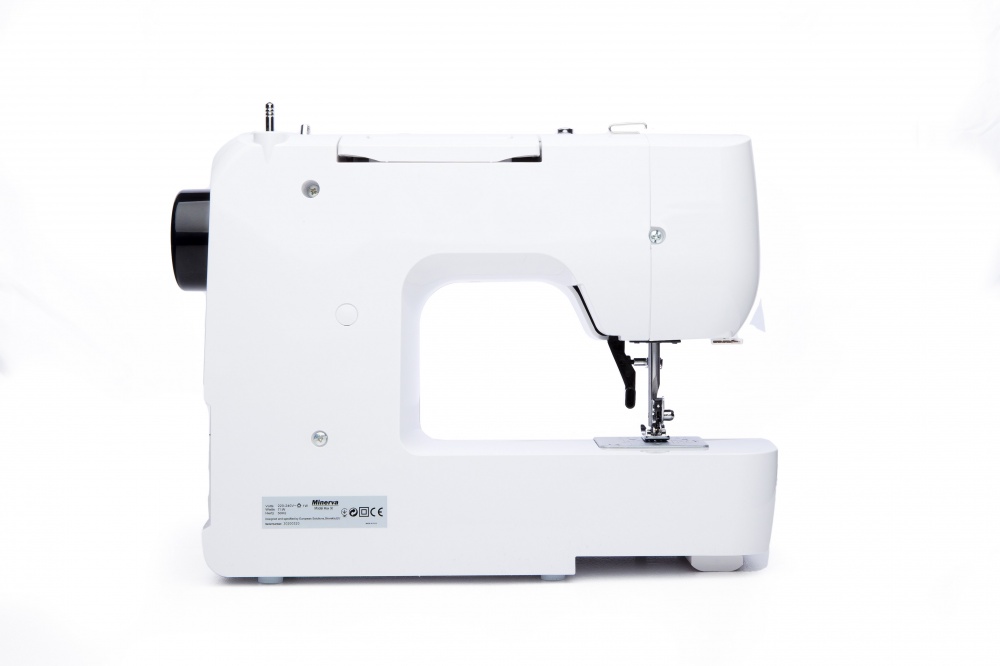 Швейна машина Minerva MAX 30