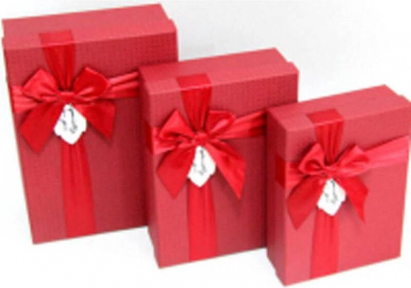 Коробка подарочная UFO Red A131014 26х19х8 см