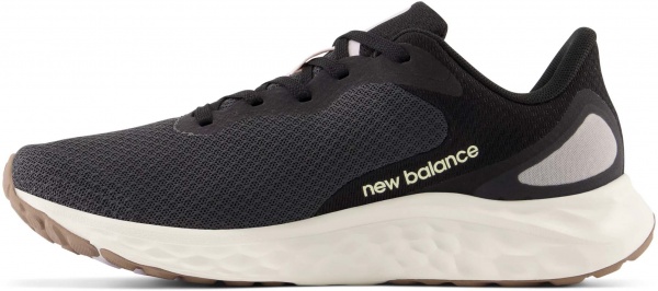 Кроссовки New Balance ARISНІ V4 WARISMK4 р.37,5 черный