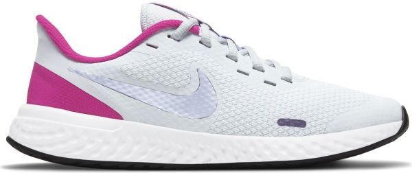 Кроссовки Nike NIKE REVOLUTION 5 BQ5671-018 р.US 3,5Y серый