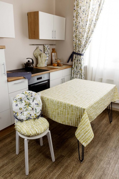 Скатерть водонепроницаемая Oliva Шафран 136x220 см La Nuit 