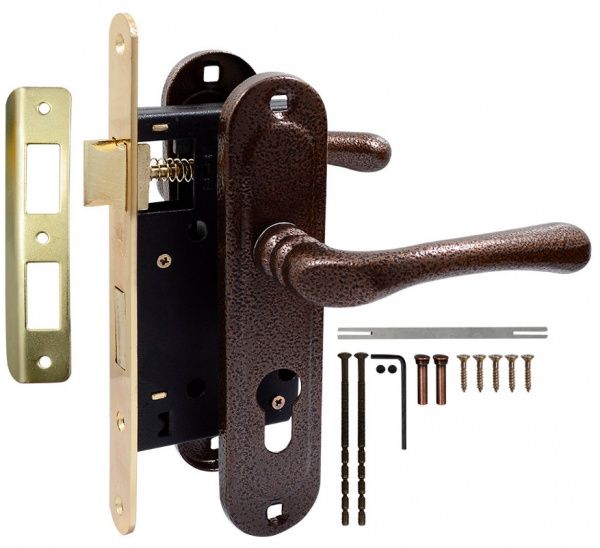 Комплект Bruno (ручка на планці 55910К6+замок 968-45+циліндр цинк.60мм+3 кл) 55 мм коричневий