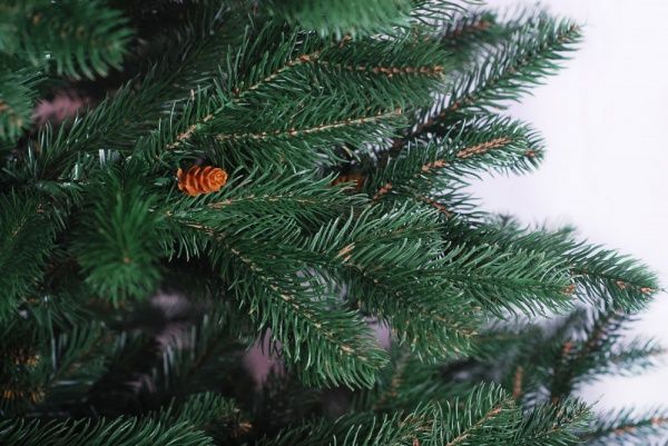 Елка искусственная Полина 2.5 м литая зеленый 