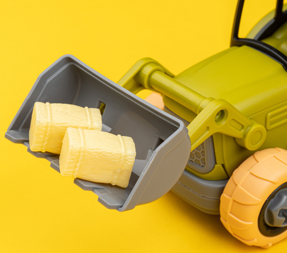 Игровой набор OTAMANKO Веселый хутор (трактор с прицепом и ферма с овцами и курами) 532.01.60