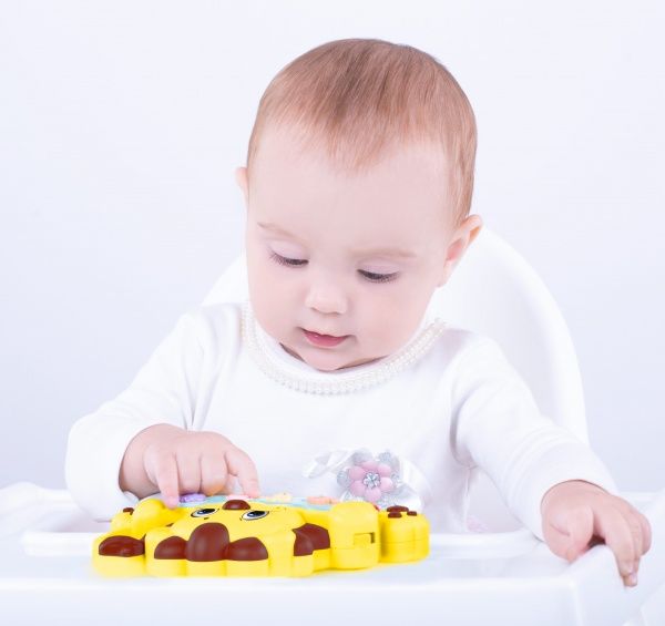 Игрушка музыкальная Bebelino панель Лев 58125