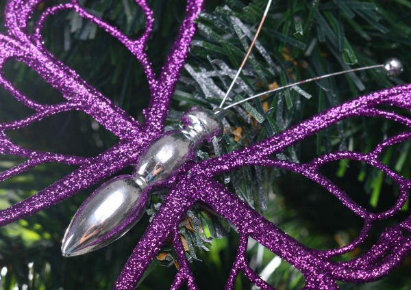 Прикраса новорічна Метелик малий 12х14 см фіолетовий