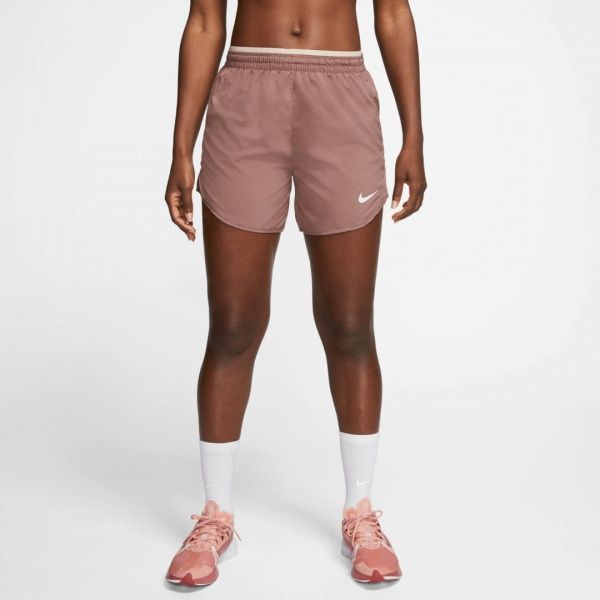 Шорти Nike W NK TEMPO LX SHORT 5IN BV2953-298 р. XS бежевий