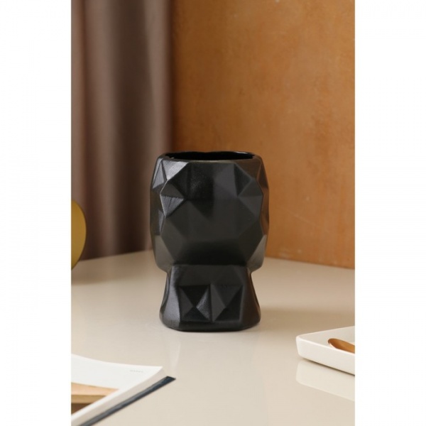 Ваза керамическая Nana ceramics Кай 19 см черный муар 