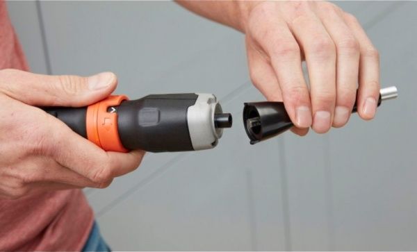Отвертка аккумуляторная Black+Decker BCF601C