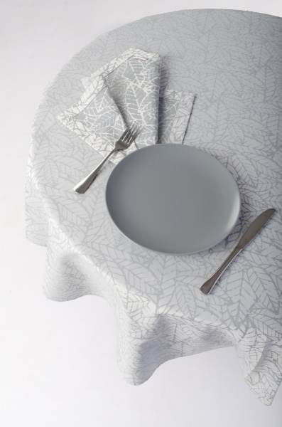 Скатерть Багренец 115-23/00 d140 серый Эдельвика 