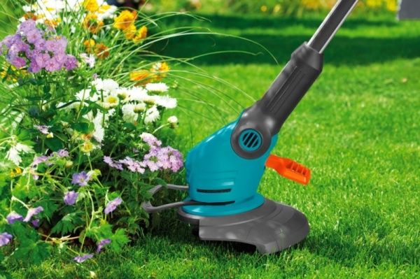 Триммер Gardena EasyCut LI-18/23R аккумуляторный 09823-20