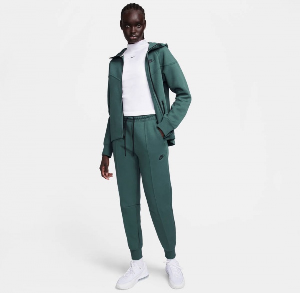 Брюки Nike W NSW TCH FLC MR JGGR FB8330-328 р. S зеленый