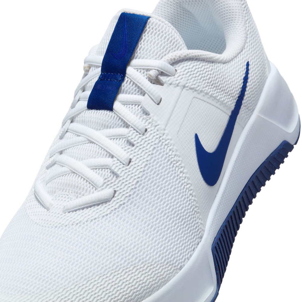 Кросівки чоловічі Nike MC TRAINER 3 FQ1831-103 р.42,5 білі