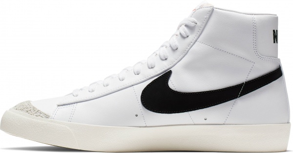 Кросівки Nike BLAZER MID 77 VNTG BQ6806-100 р.US 10,5 білий