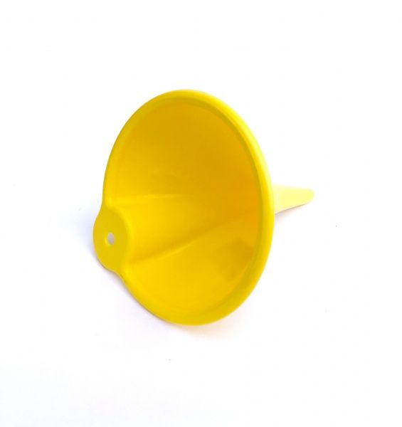 Воронка хозяйственная желтая Эталон-С