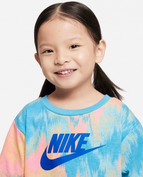 Комплект дитячого одягу Nike BOXY TEE & BIKE SHORT SET 36K457-F85 різнокольоровий