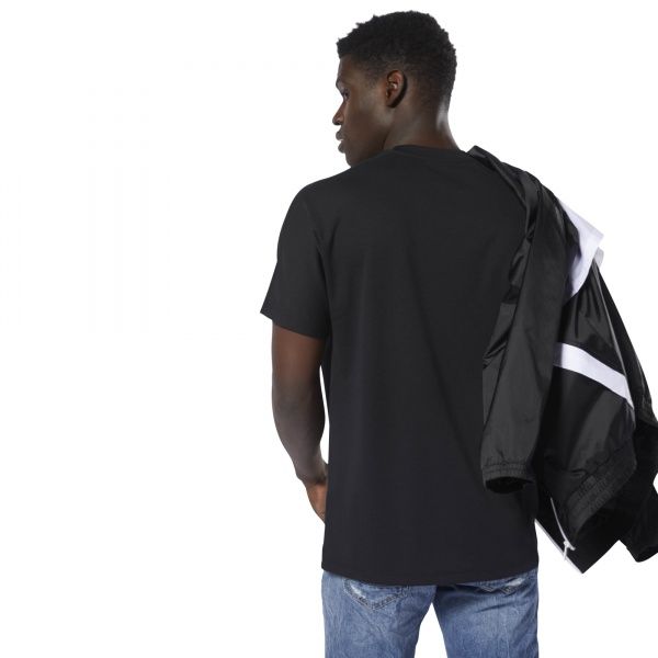 Футболка Reebok CL V UNISEX TEE DT8245 L чорний