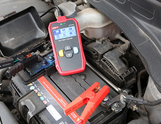 Тестер аккумуляторных батарей UNI-T UT-673A 12-1673