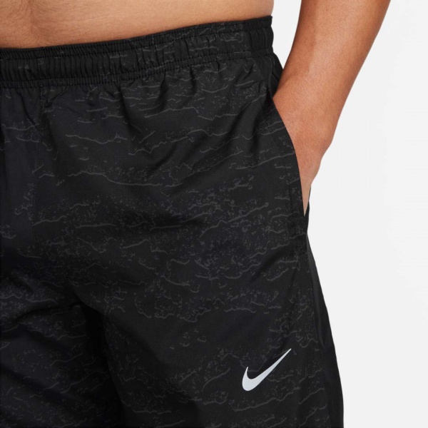 Брюки Nike DF RDVN CHLLGR WVN PNT DV9267-010 р. 2XL черный
