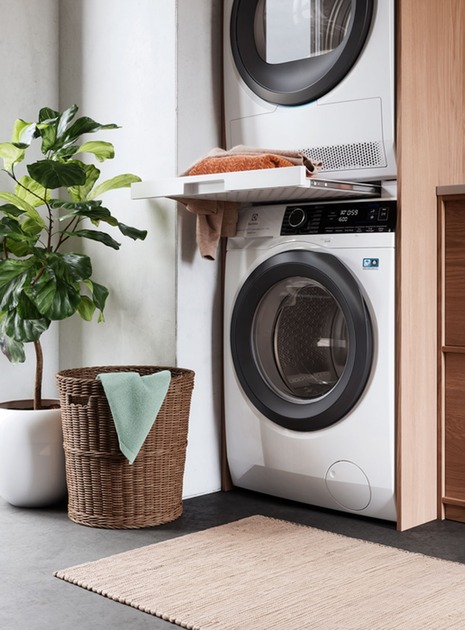 Соединительная планка Electrolux с выдвижной полкой E1WYHSK2