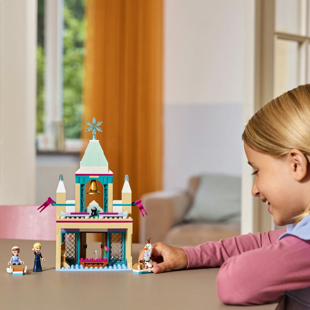 Конструктор LEGO Disney Princess Замёрзший замок в королевстве Эрендел 43265
