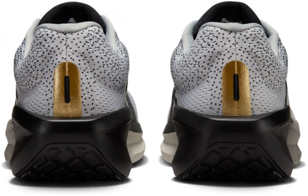 Кросівки чоловічі Nike AIR WINFLO 11 SE HQ7975-100 р.43 світло-сірі