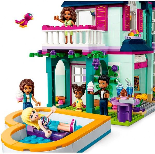 Конструктор LEGO Friends Родинний будинок Андреа 41449