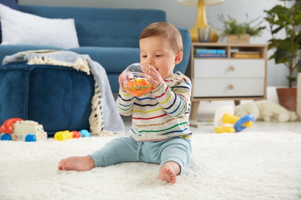 Игрушка развивающая Fisher Price Веселые зверушки в шаре (в асс.) GRT61