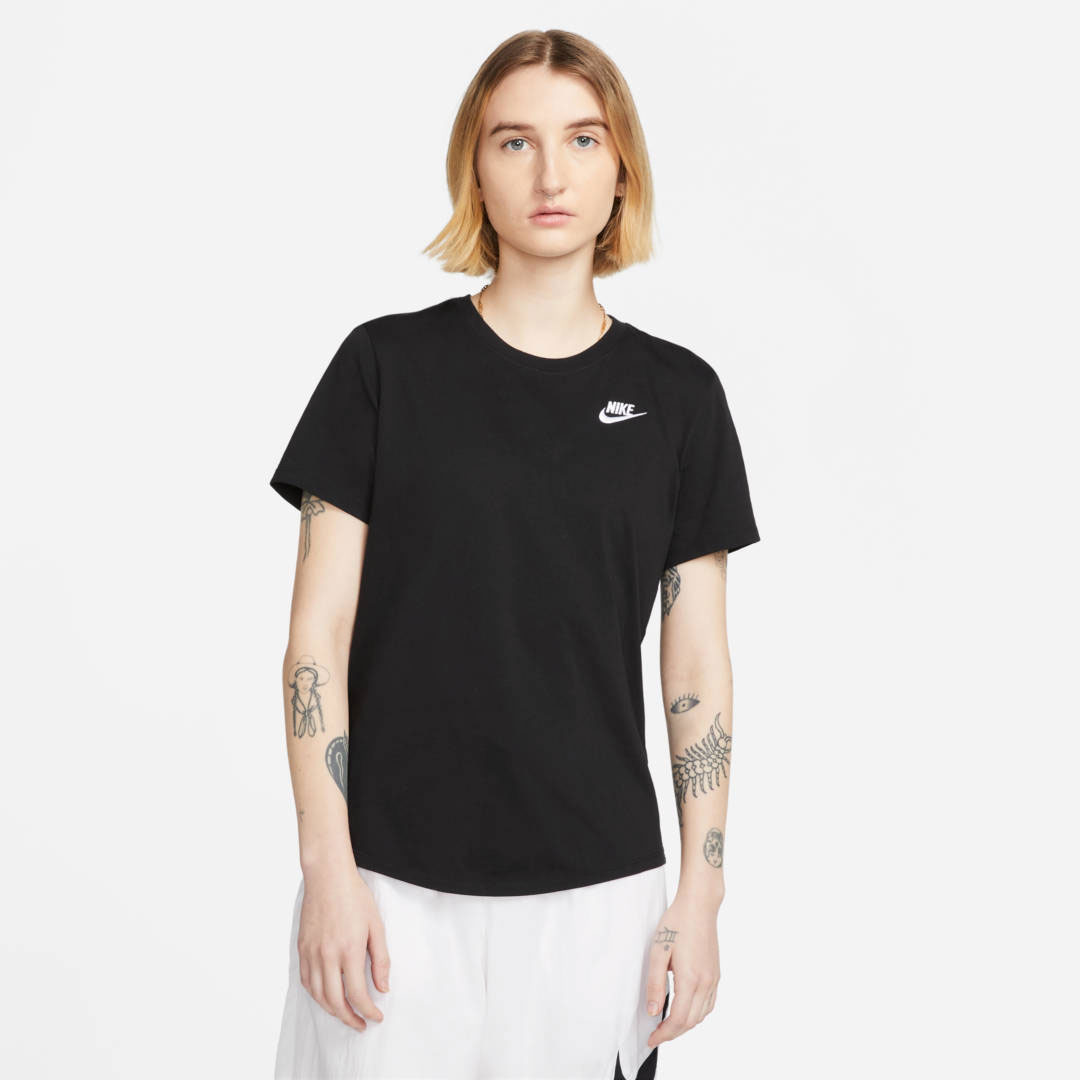 Футболка Nike W NSW CLUB SS TEE DX7902-010 р.M черный — фото 1