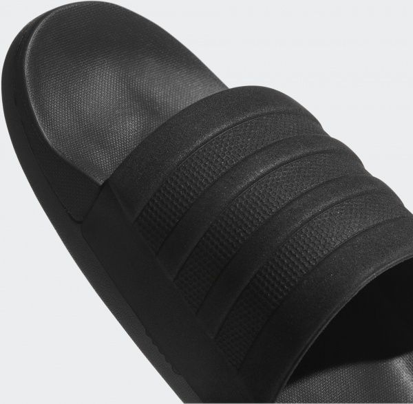 Шльопанці Adidas ADILETTE COMFORT S82137 р. UK 12