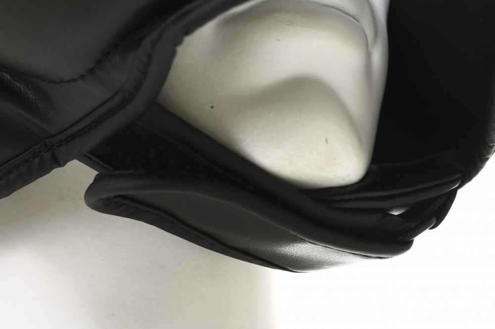 Шлем боксерский MaxxPro р. L AHG-700 Black/White vynil L черныйбелый