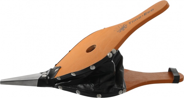 Мангал с решеткой для гриля и мехами для розжига