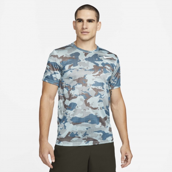 Футболка Nike M NK DF TEE LGD CAMO AOP DM5667-366 р.S різнокольоровий