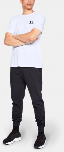 Футболка Under Armour SPORTSTYLE LEFT CHEST SS 1326799-100 р.2XL белый