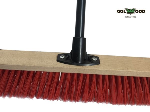 Щетка для улицы Golwood 40 см с металлическим черенком