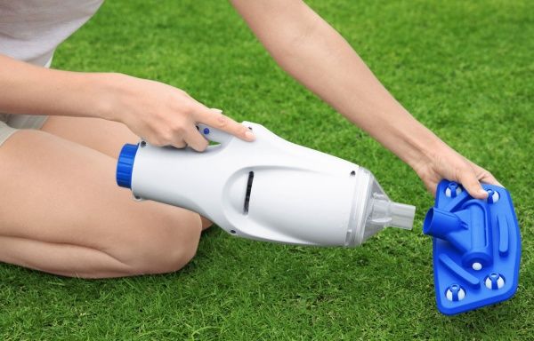 Пылесос аккумуляторный Bestway для очистки дна бассейна 58624