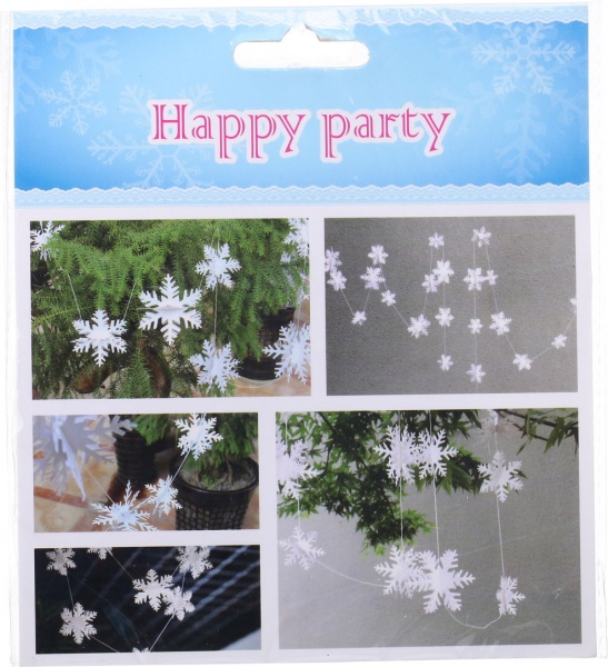 Гирлянда 12 объемных снежинок из картона в ассортименте 2,5 м 