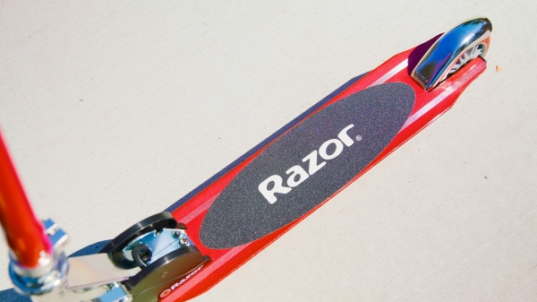 Самокат Razor S Sport красный 206052 