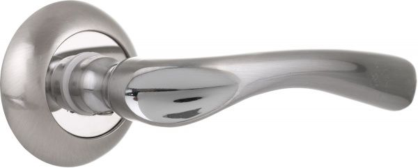 Ручка дверна Latuna на розетці без замикання 62 мм матовий нікель