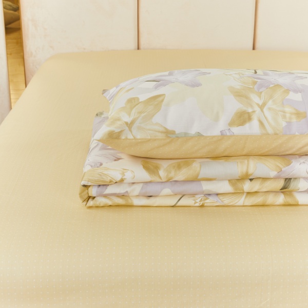 Комплект постільної білизни Roxana сімейний жовтий із білим La Nuit 