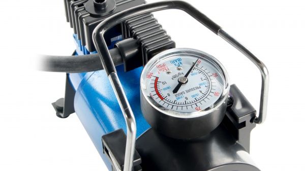 Компресcор автомобильный Штурмовик AC-27 100PSI