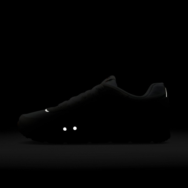 Кросівки Nike Venture Runner DJ2004-100 р.US 8 коричневий