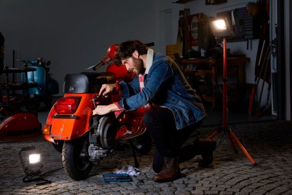 Прожектор Osram Worklight Tripod LED 30 Вт IP65 черный/оранжевый 